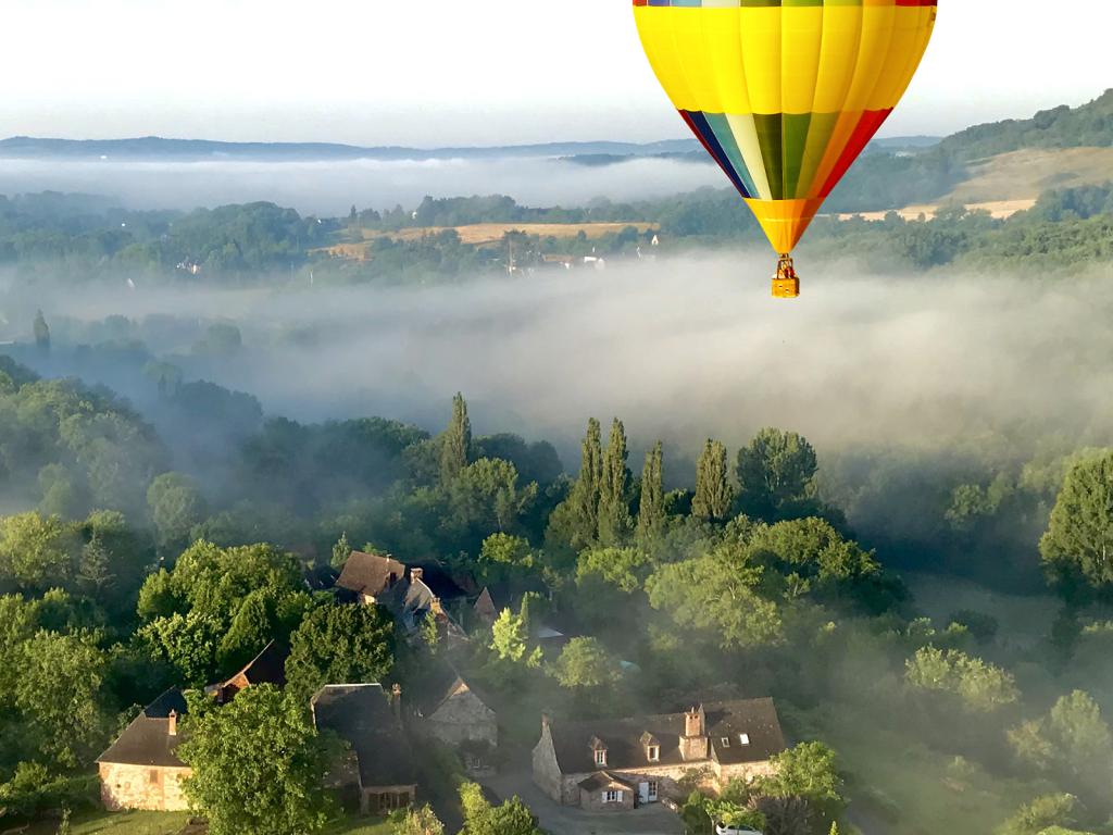 Corrèze Montgolfière site d'envol de Pompadour