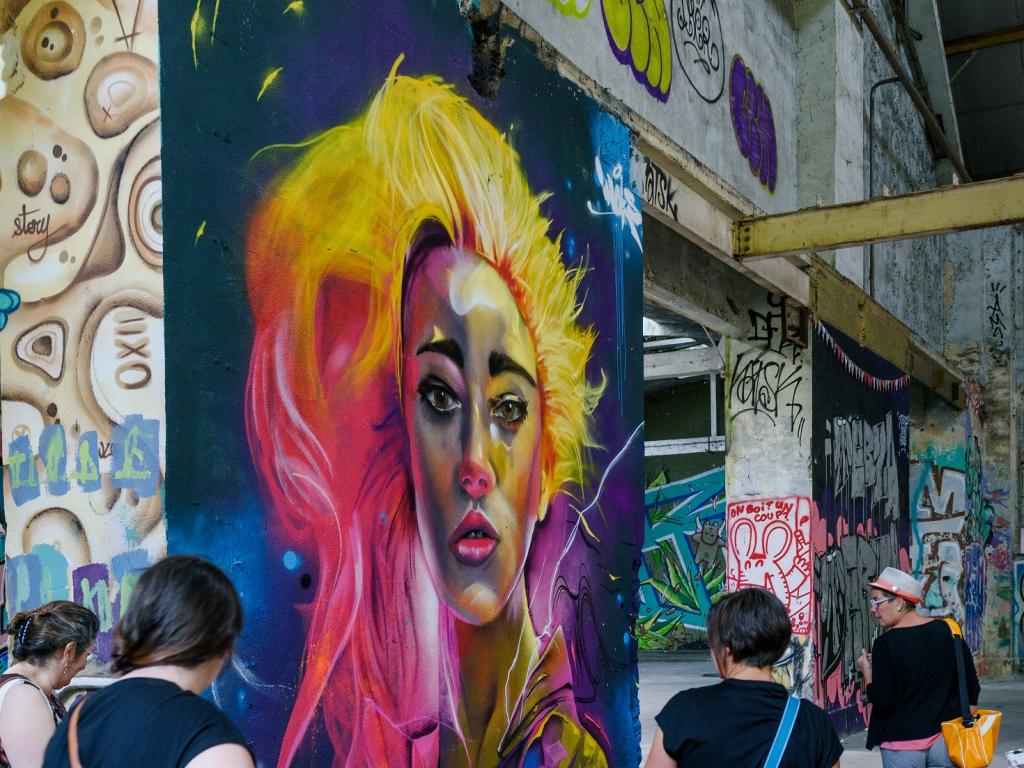 Street art et graffitis à Uzerche