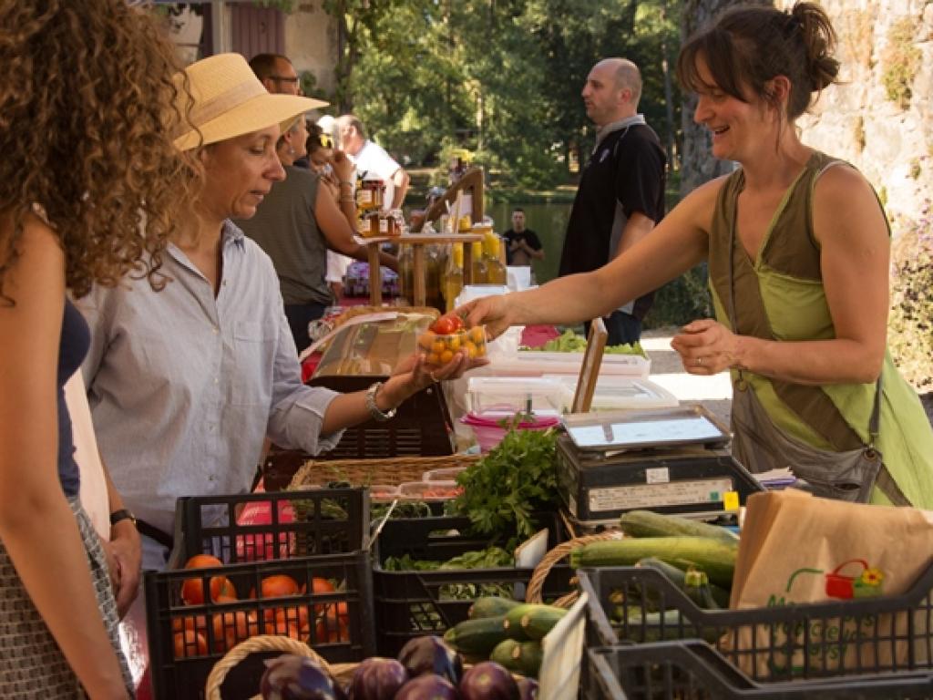 Marché à Saint-Privat Marché à Saint-Privat