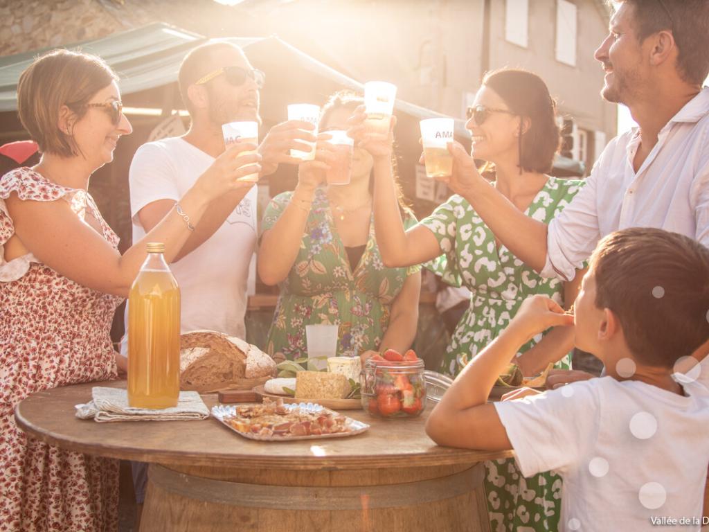 Marché de producteurs de pays  festif et gourmand de Beaulieu-sur-Dordogne