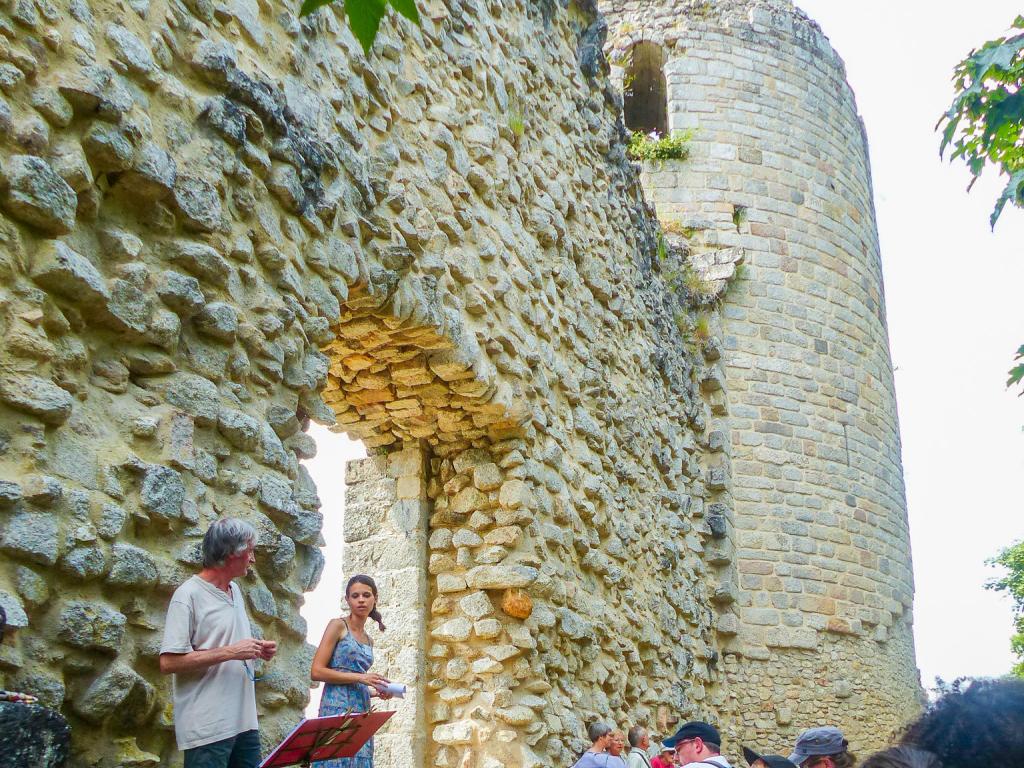 Quand l'histoire se raconte en chansons au Château de Ventadour