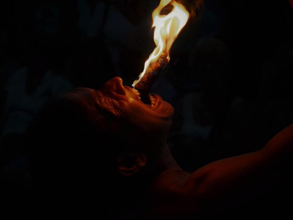 Objat fête Noël: spectacle de feu