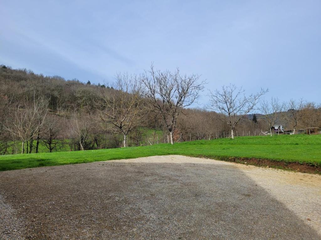 A l'ombre des Noyers