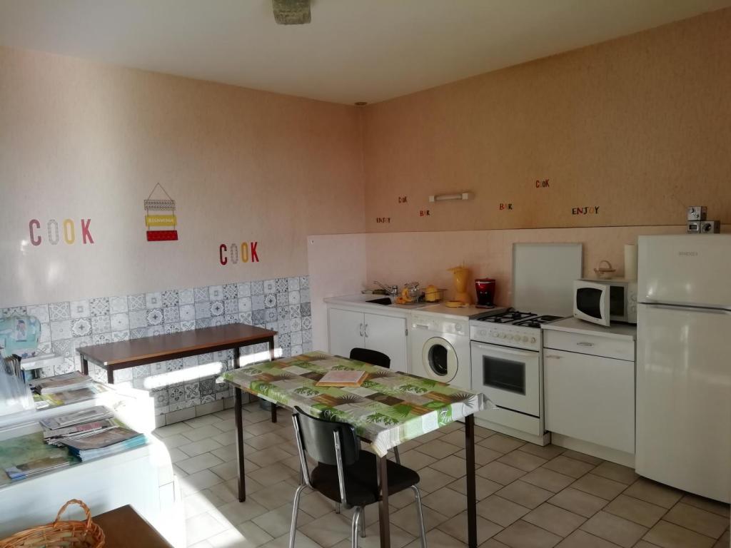 Gîte communal de Saint-Hilaire les Courbes