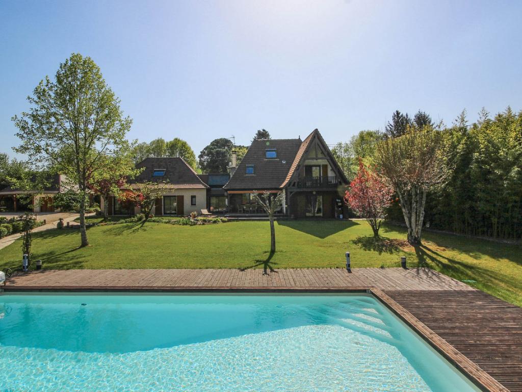 Location Bayat pour 5 personnes