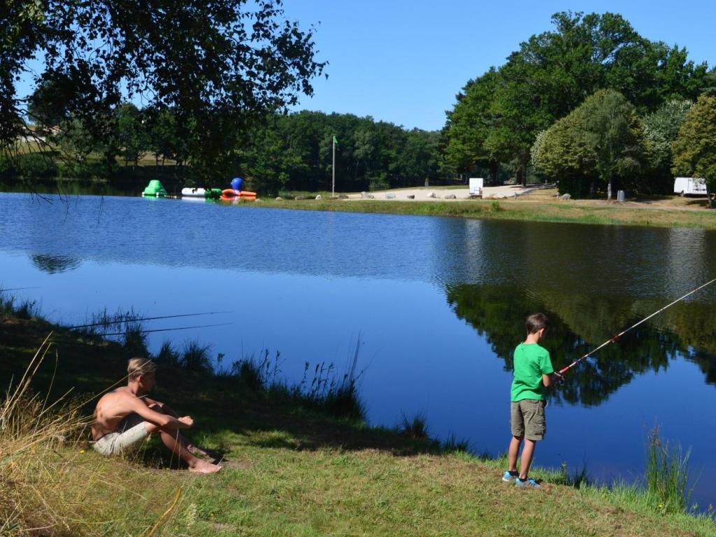 Domaine du Lac de Feyt