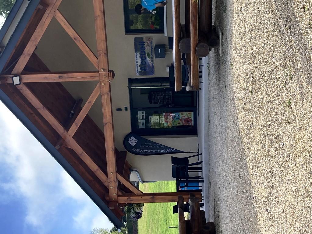 Relais d'Information Touristique "L'Escale des Voyageurs" - Epicerie Communale - Camping de la Châtaigneraie