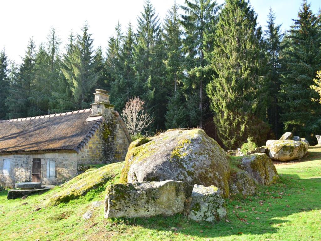Le village "abandonné" de Clédat