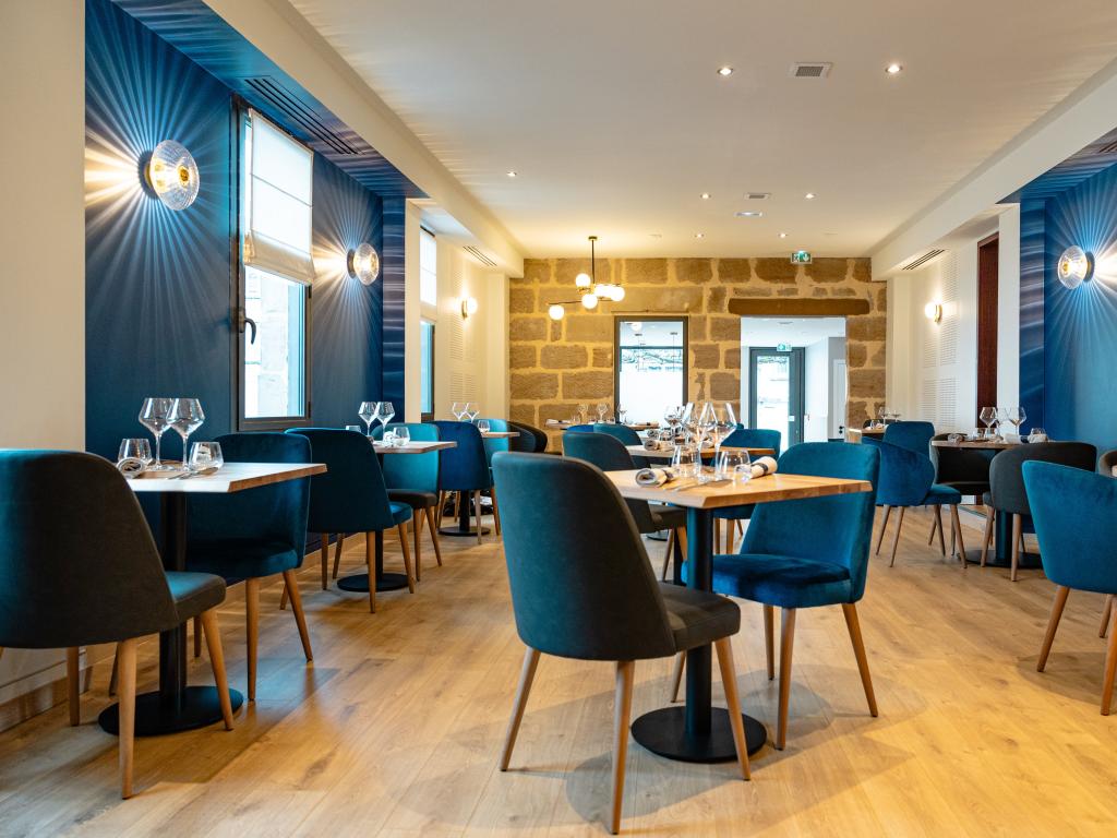 Moon Restaurant