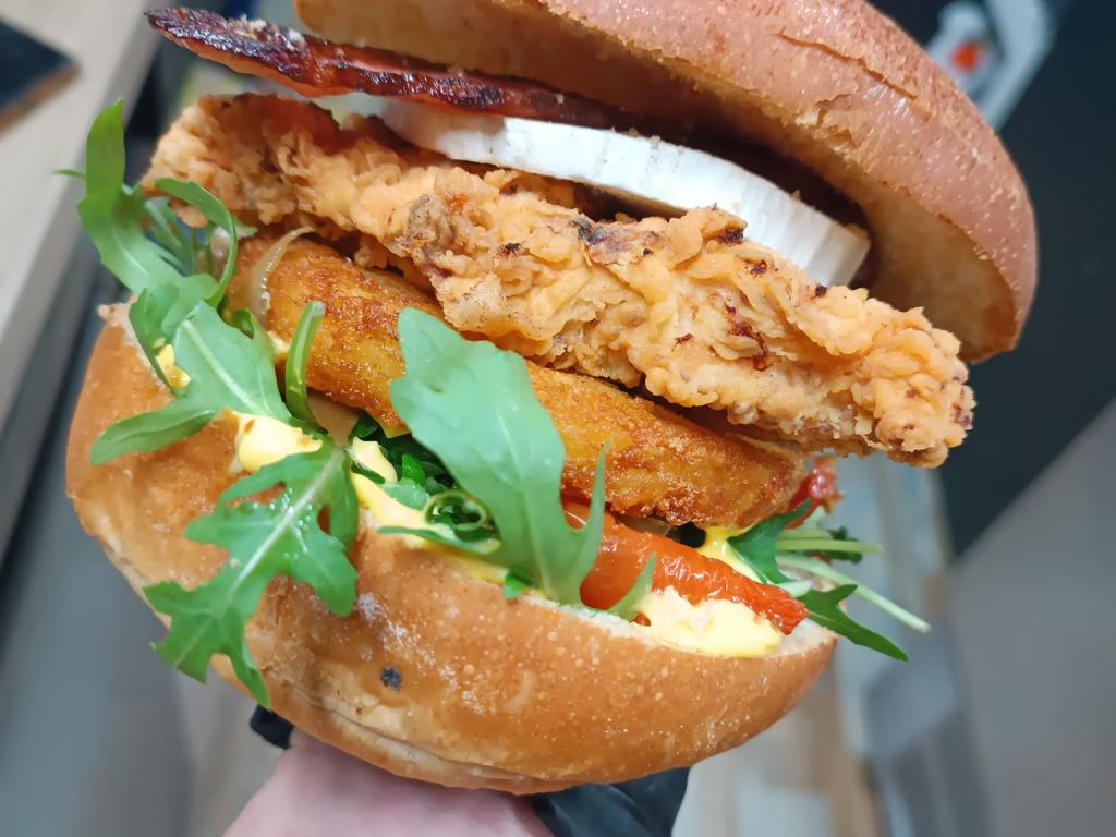 Le QG Street Food