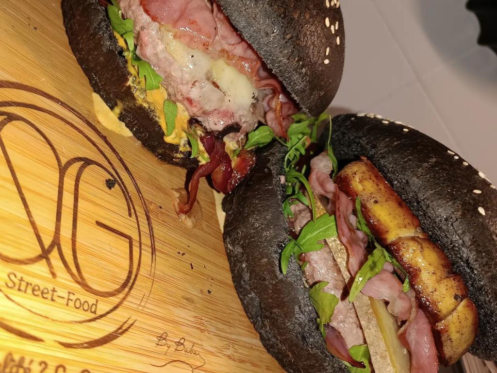 Le QG Street Food