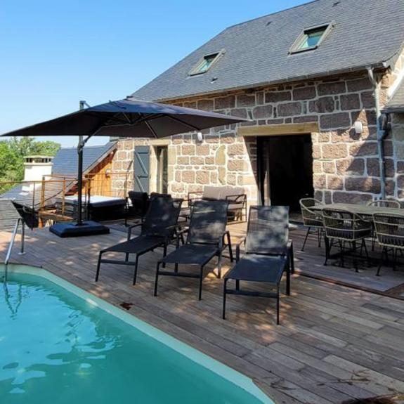 Locations en Corrèze avec piscine