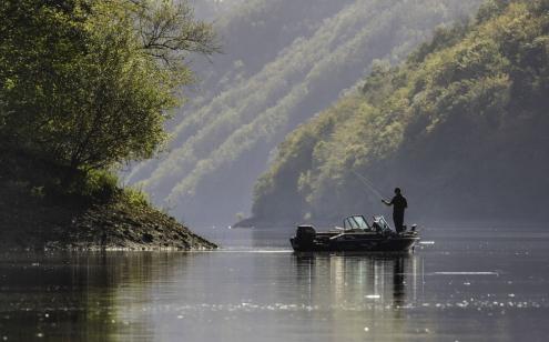 Pêche sur les lacs de barrages en Corrèze