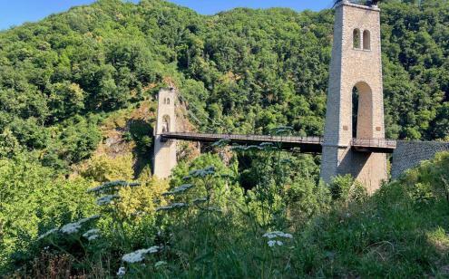 Le viaduc des rochers noirs