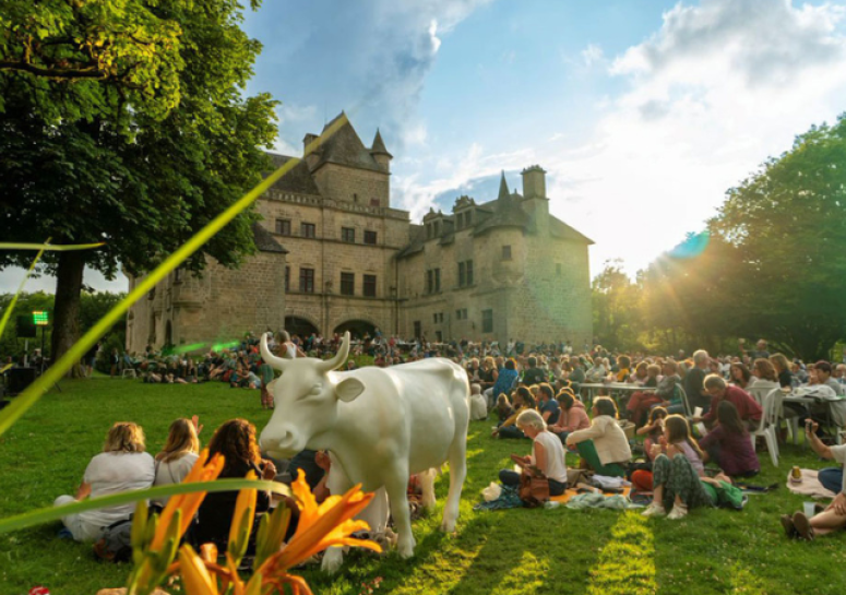 Apéro-concert au château de Sédières