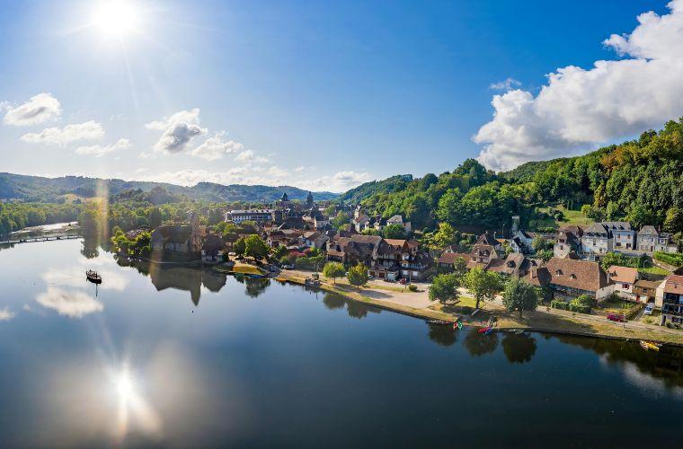 Beaulieu-sur-Dordogne ; ©Vent d'Autan