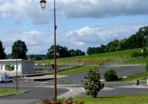 Aire d'accueil de camping-cars de Condat sur Ganaveix_1