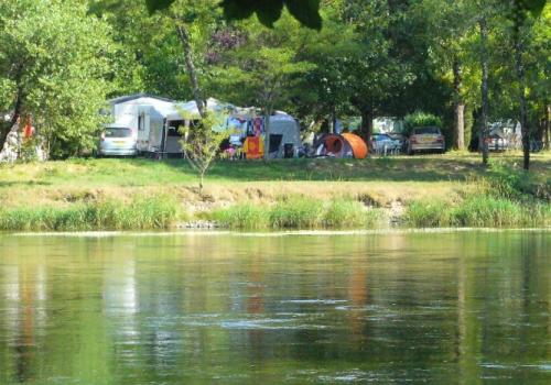 Camping-Le saulou-vue Dordogne_1