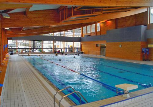 Piscine municipale couverte de Bort les Orgues_1 | © Piscine municipale couverte de Bort les Orgues_1
