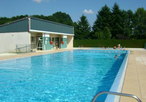 Piscine municipale d'été de Lagraulière_1 | Piscine municipale d'été de Lagraulière Piscine municipale d'été de Lagraulière_1