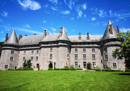 Château de Pompadour et Ecuries de l'Orangerie_1 | Romann Ramshorn / Corrèze Tourisme Château de Pompadour et Ecuries de l'Orangerie_1