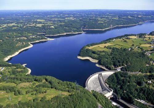 Barrage de Bort les Orgues et son Espace EDF_1