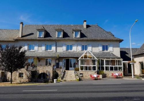 Hôtel Le Relais du Teulet-Goulles-facade_1