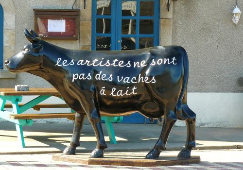 La vache qui fume_La Chapelle Saint Géraud_1