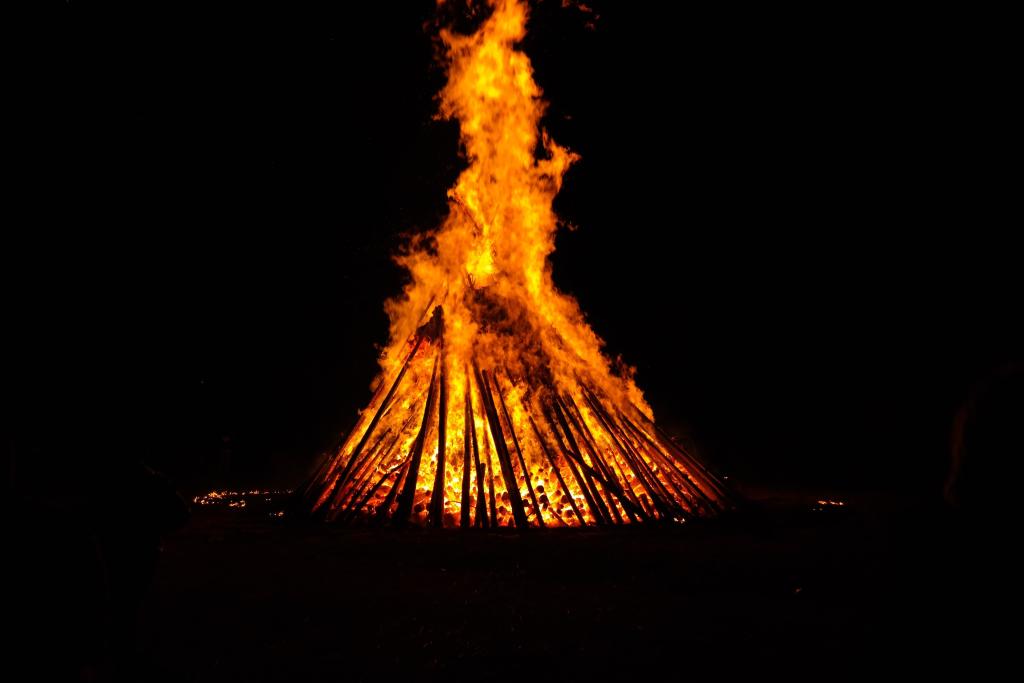 Feu de la St Jean au Saillant