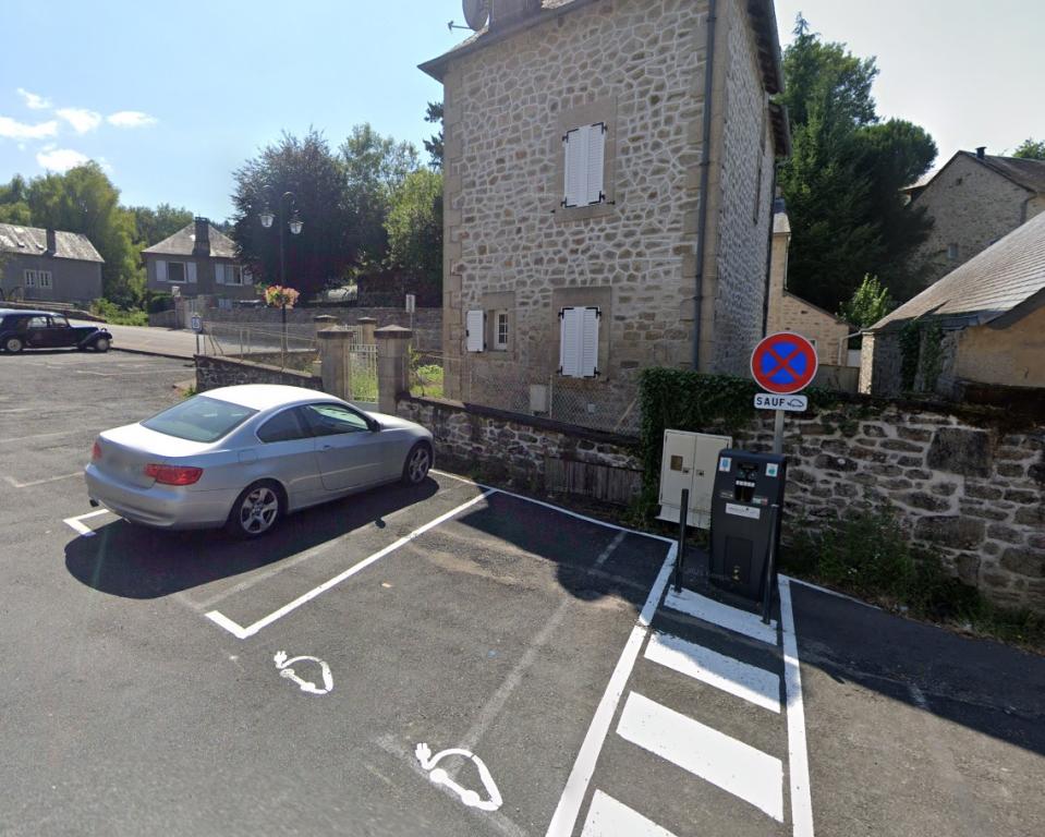 Borne électrique des pénitents