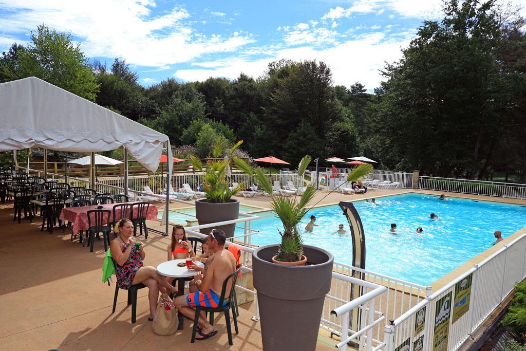 Aire d'accueil de camping-cars du camping Paradis le Coiroux
