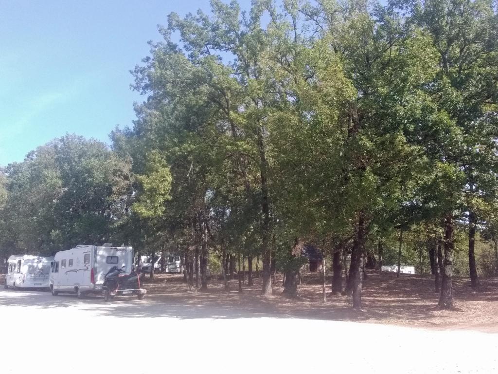 Aire d'accueil de camping-cars de Collonges la Rouge