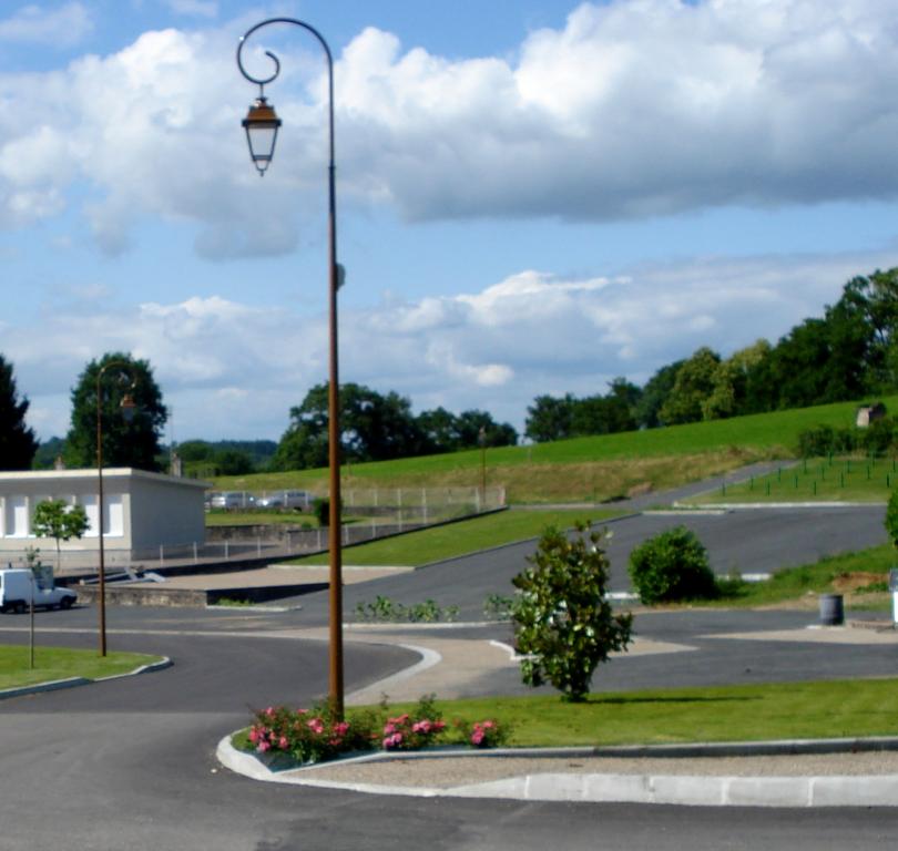 Aire d'accueil de camping-cars de Condat sur Ganaveix