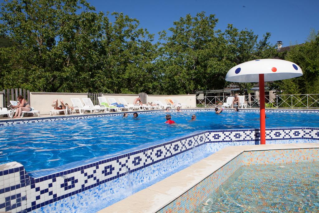 Aire d'accueil de camping-cars du camping au Soleil d'Oc