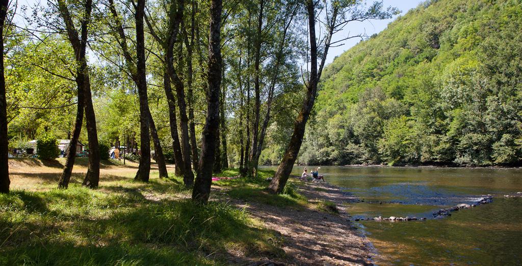 Aire d'accueil de camping-cars du camping au Soleil d'Oc