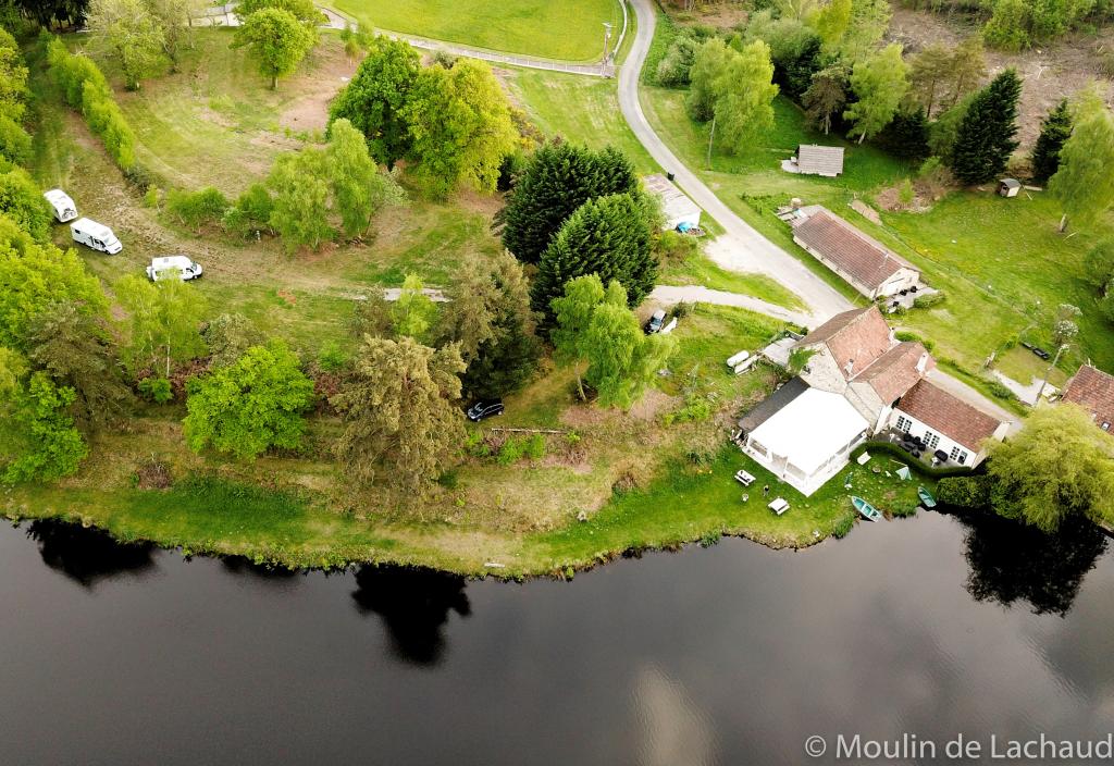 Aire d'accueil de camping-cars du Moulin de Lachaud