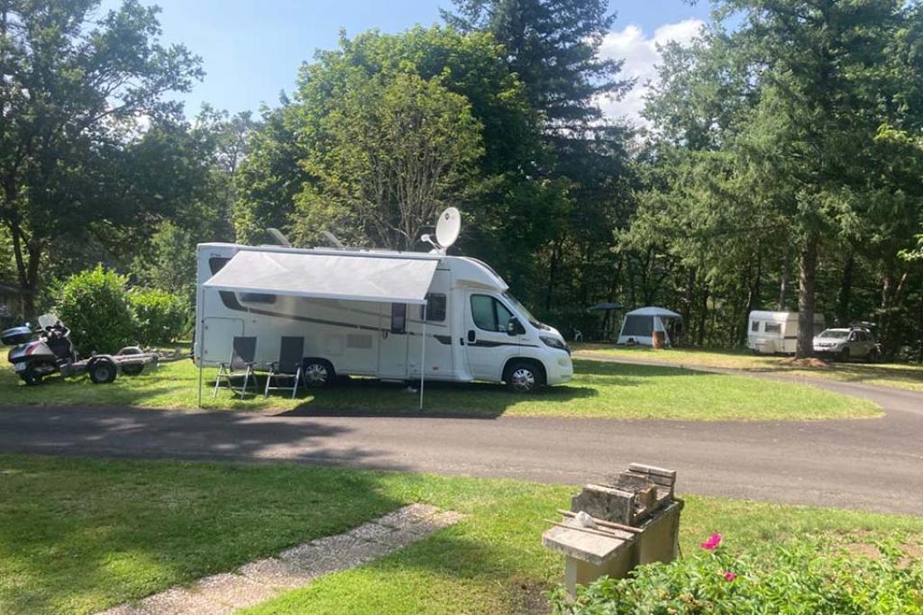 Aire d'accueil de camping-cars du Domaine du Lac de Soursac