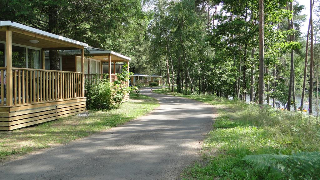 Aire d'accueil de camping-cars du Domaine du Lac de Soursac