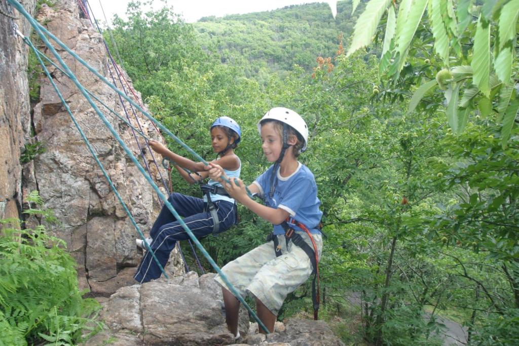 Argentat Dordogne Canoë Kayak - Escalade /Via Ferrata