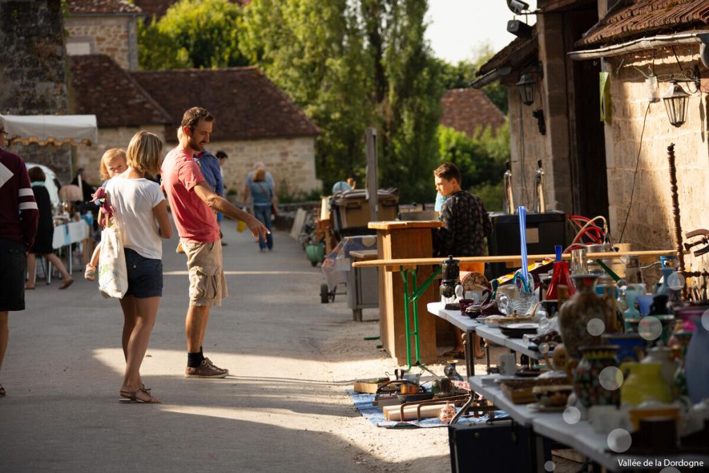 Brocante à Saint-Privat