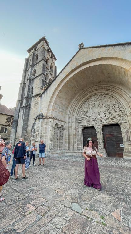 Visite nocturne théâtralisée de Beaulieu-sur-Dordogne