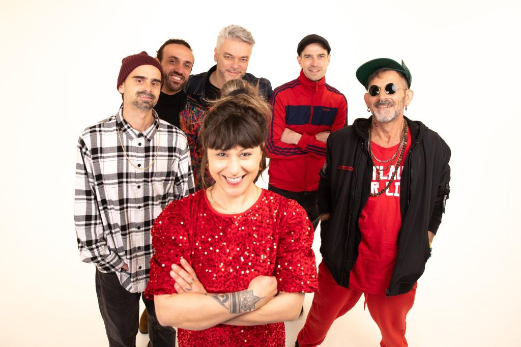 Des Lendemains qui chantent : La Cafetera Roja