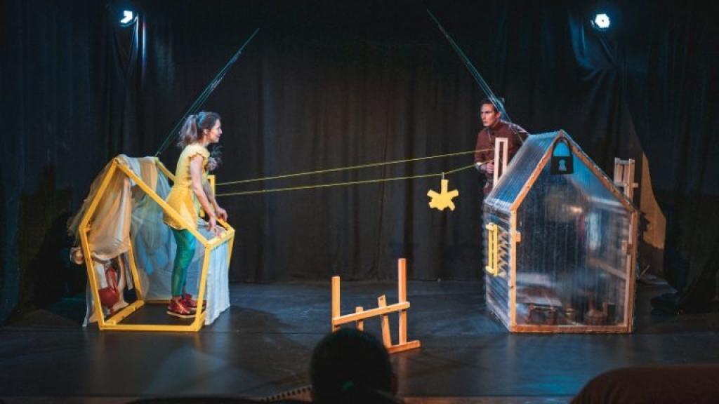Festival Théâtre à Seilhac - Spectacle :  Une lune entre deux maisons