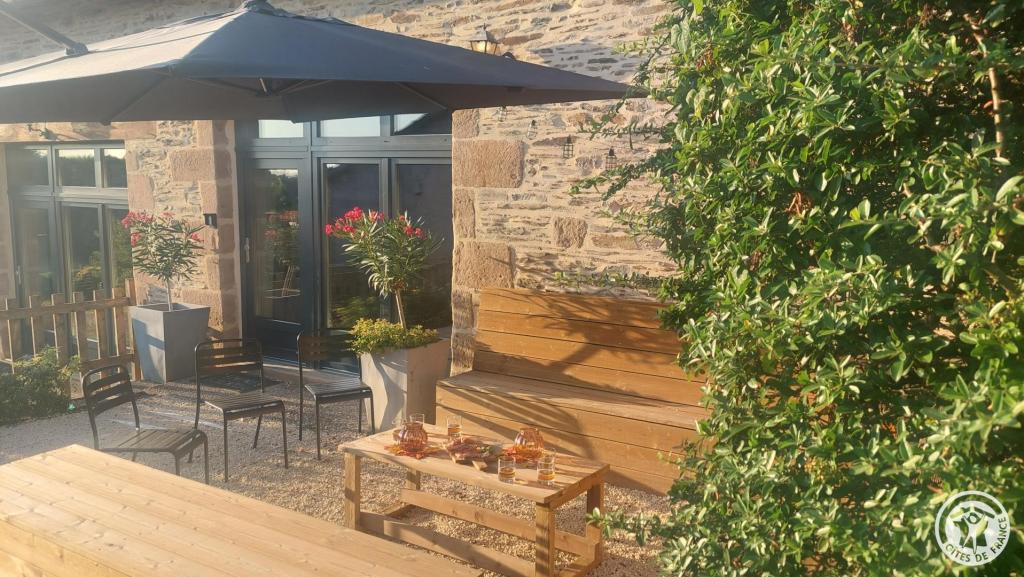 En Terre d'Engastine