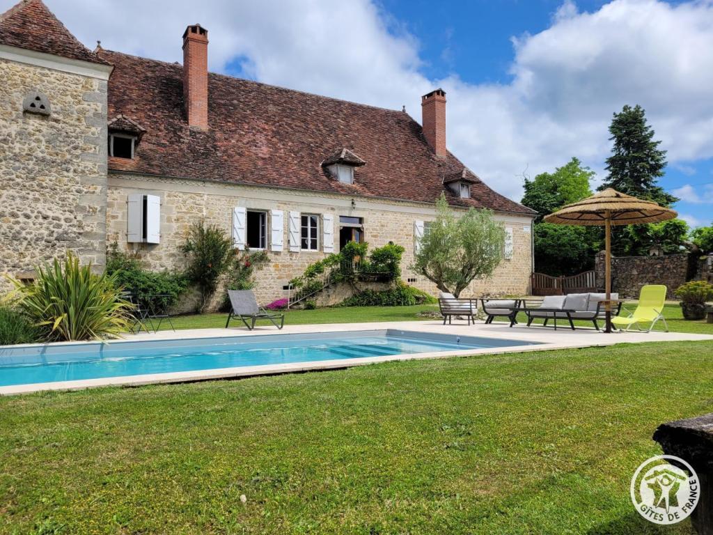 Location Gîtes de France à Queyssac-les-Vignes