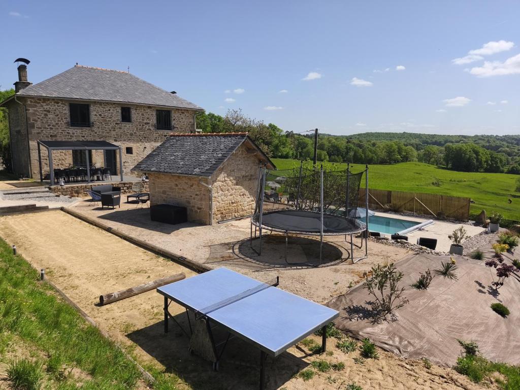 Au Champ des Hirondelles