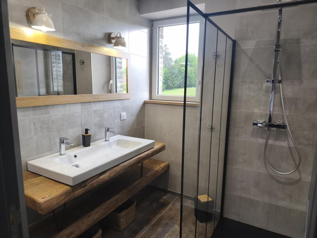 Au Champ des Hirondelles