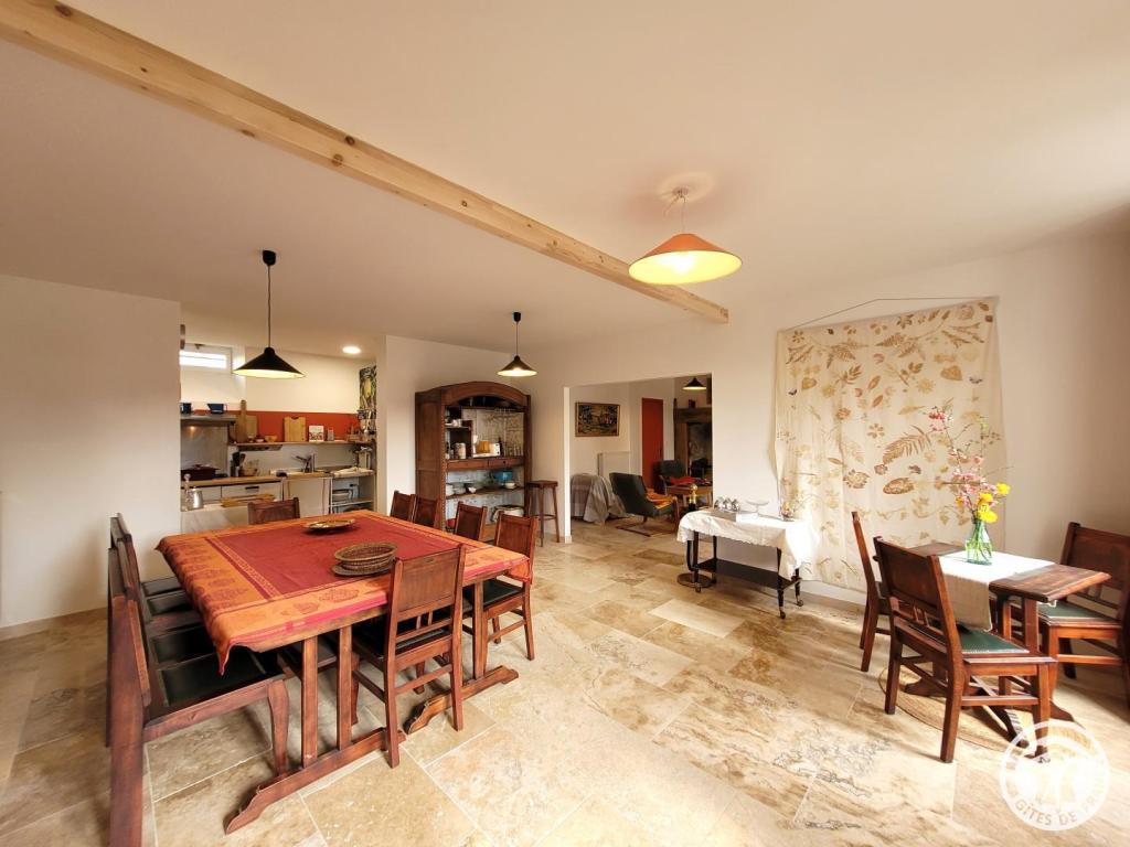 Gîte les Pipistrelles 19-6 personnes