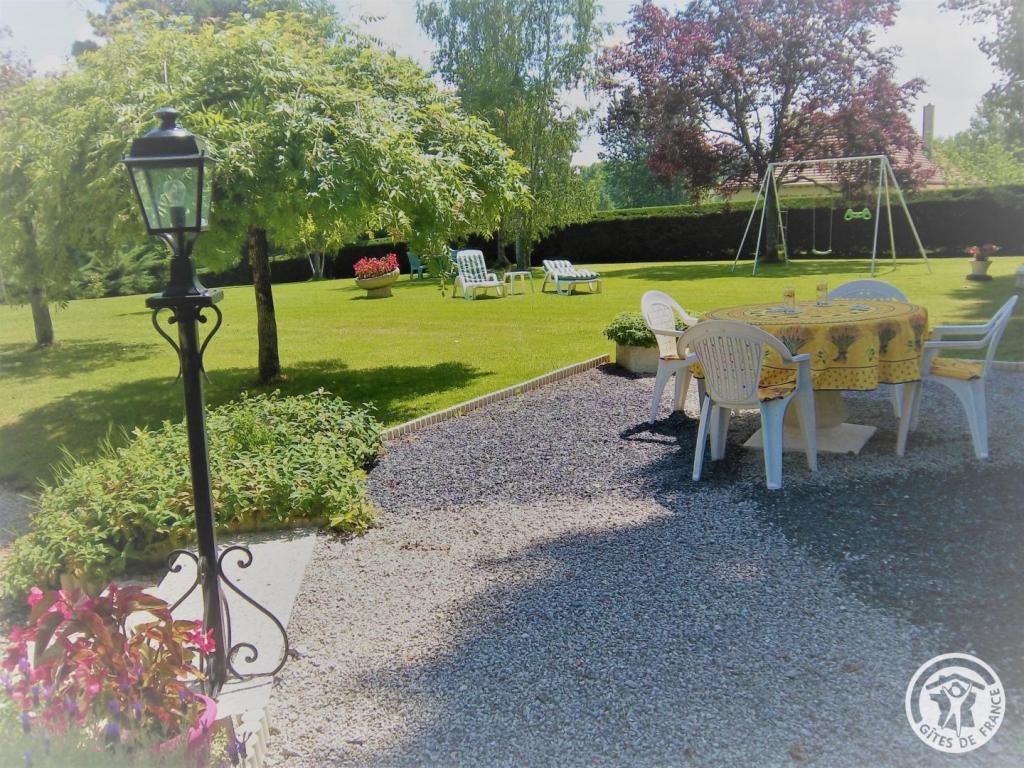Les Grillons