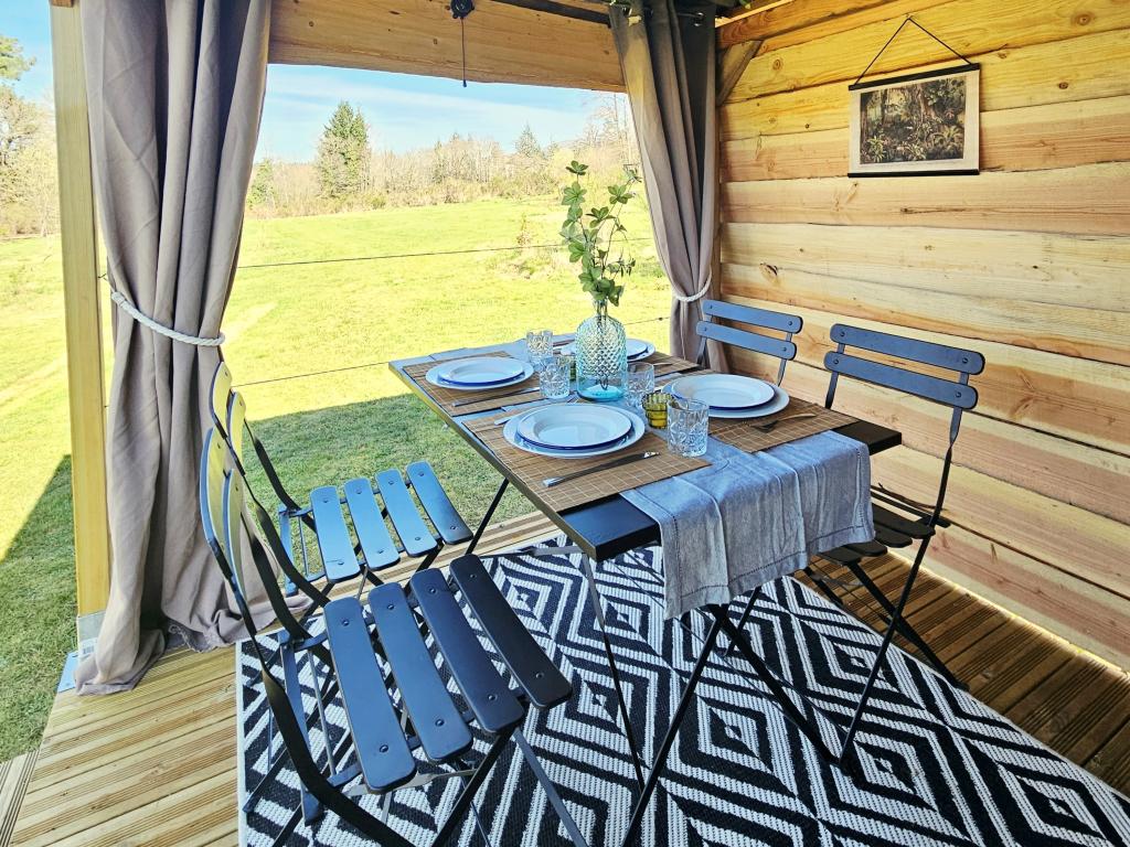 Camping Le Ranch - Tipi de Lotus Nordique